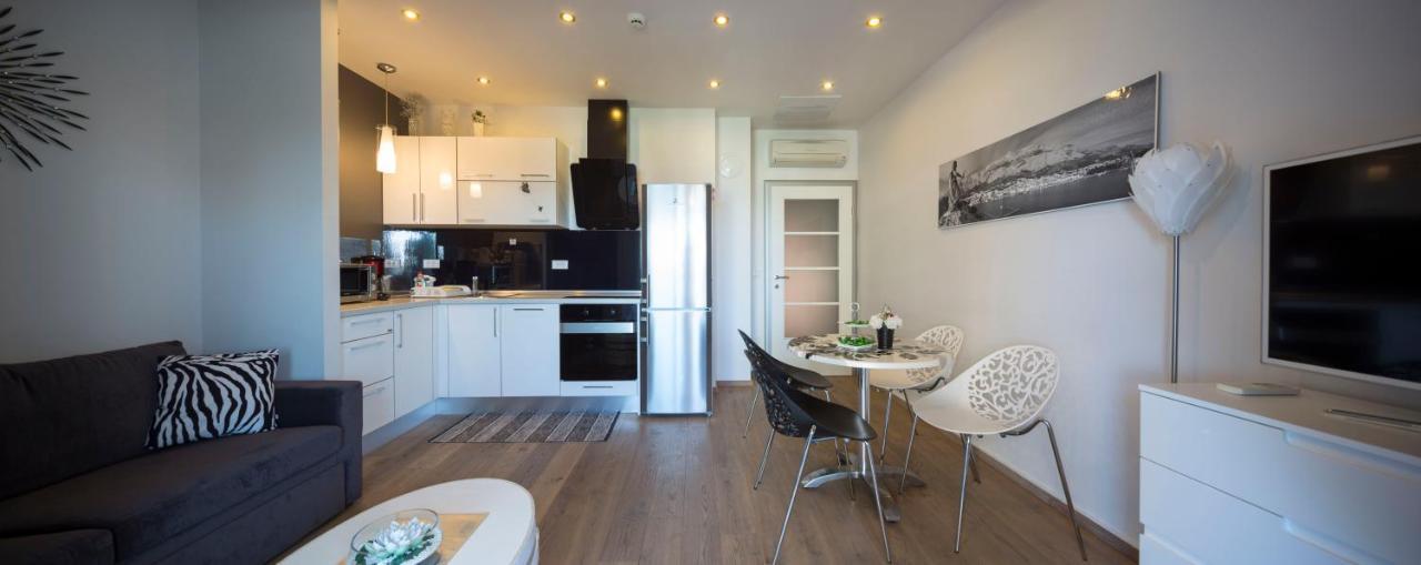 Villa Nena Makarska Bagian luar foto